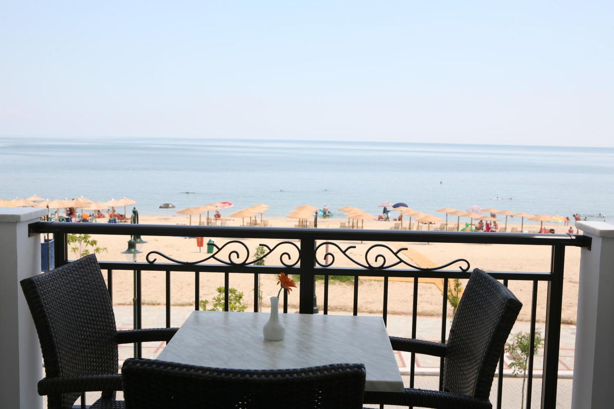 Makedos Sea View Apartament